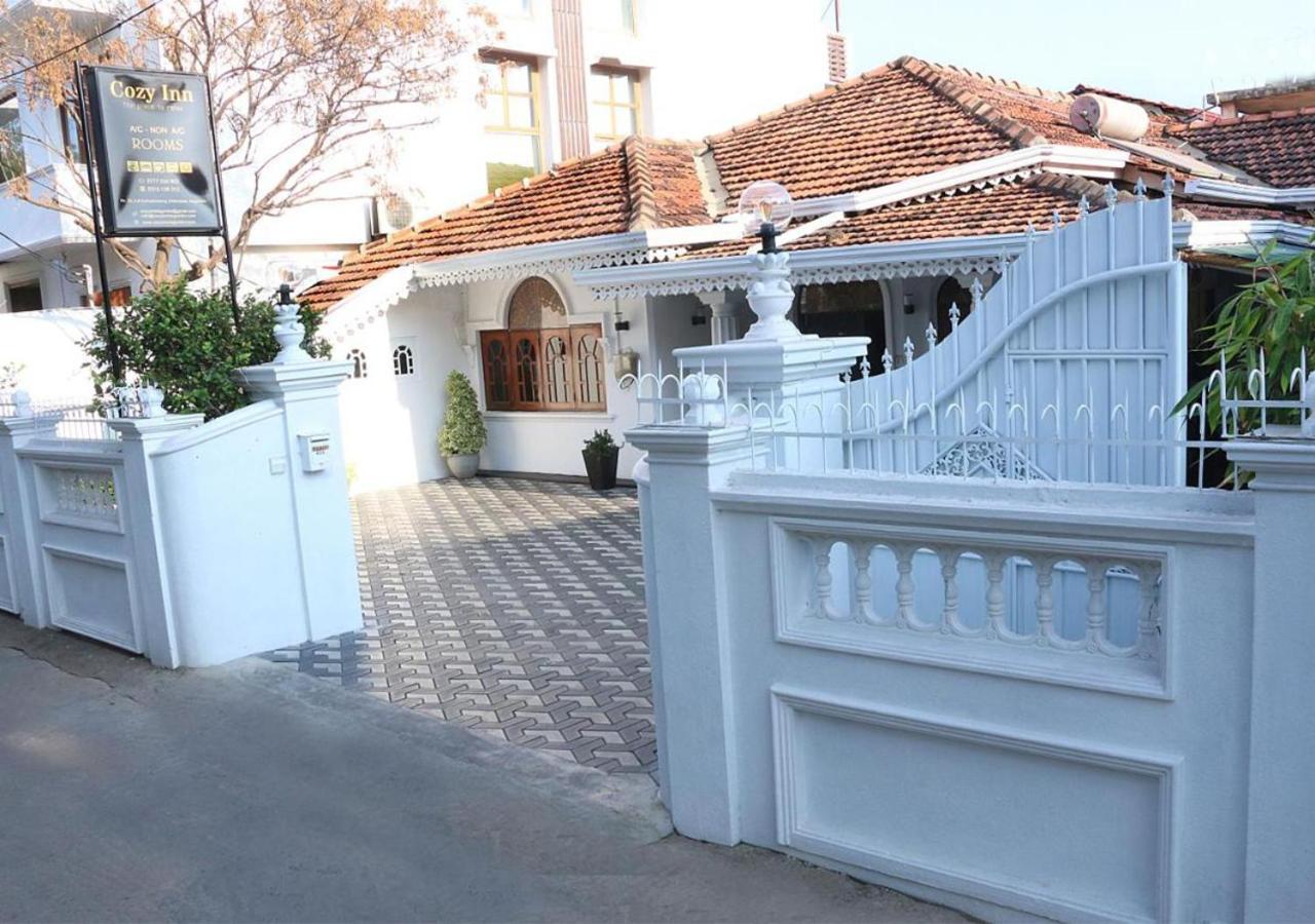 Cozy Inn Negombo Exterior foto