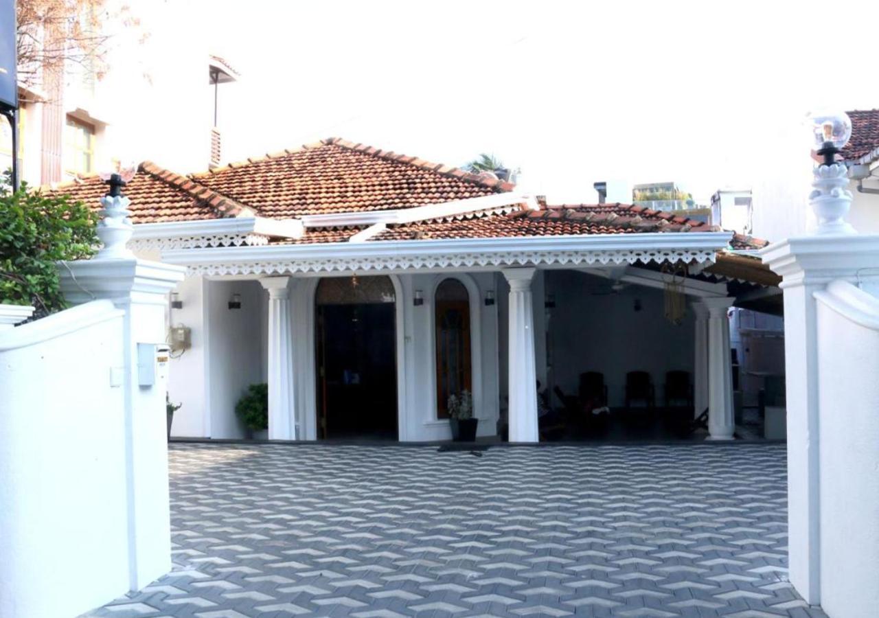 Cozy Inn Negombo Exterior foto